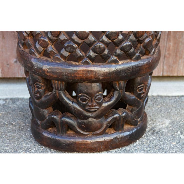 NIGERIAN YORUBA CARVED FIGURAL CHAIR