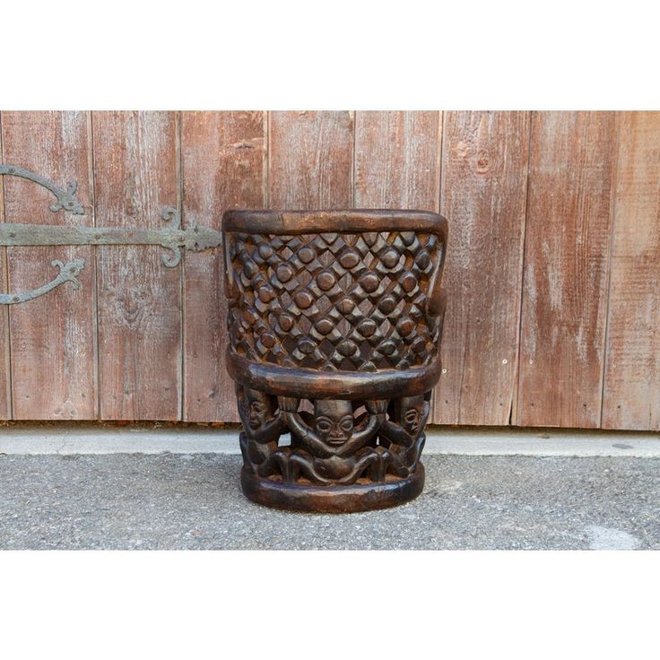 NIGERIAN YORUBA CARVED FIGURAL CHAIR