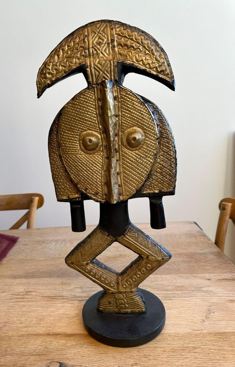 BENIN WOODEN FIGURE