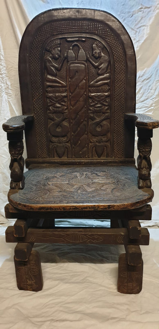 RARE TRONE DU CHEF BAMILEKE ( Ouest Cameroun)